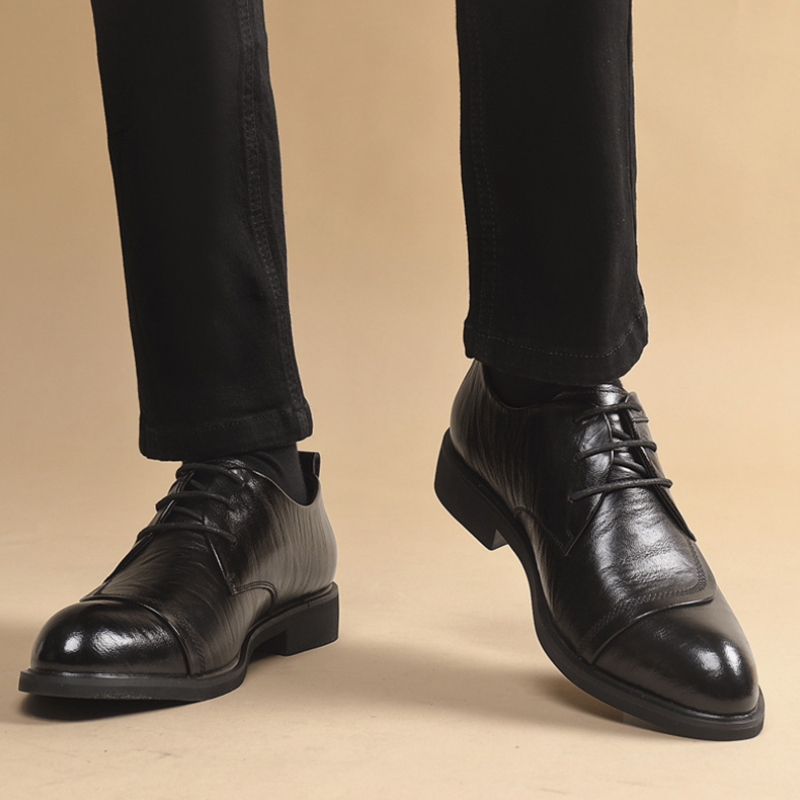 Formal Men Daily Wear Shoes - أحذية أكسفورد جلدية بتفاصيل مسامير معدنية،