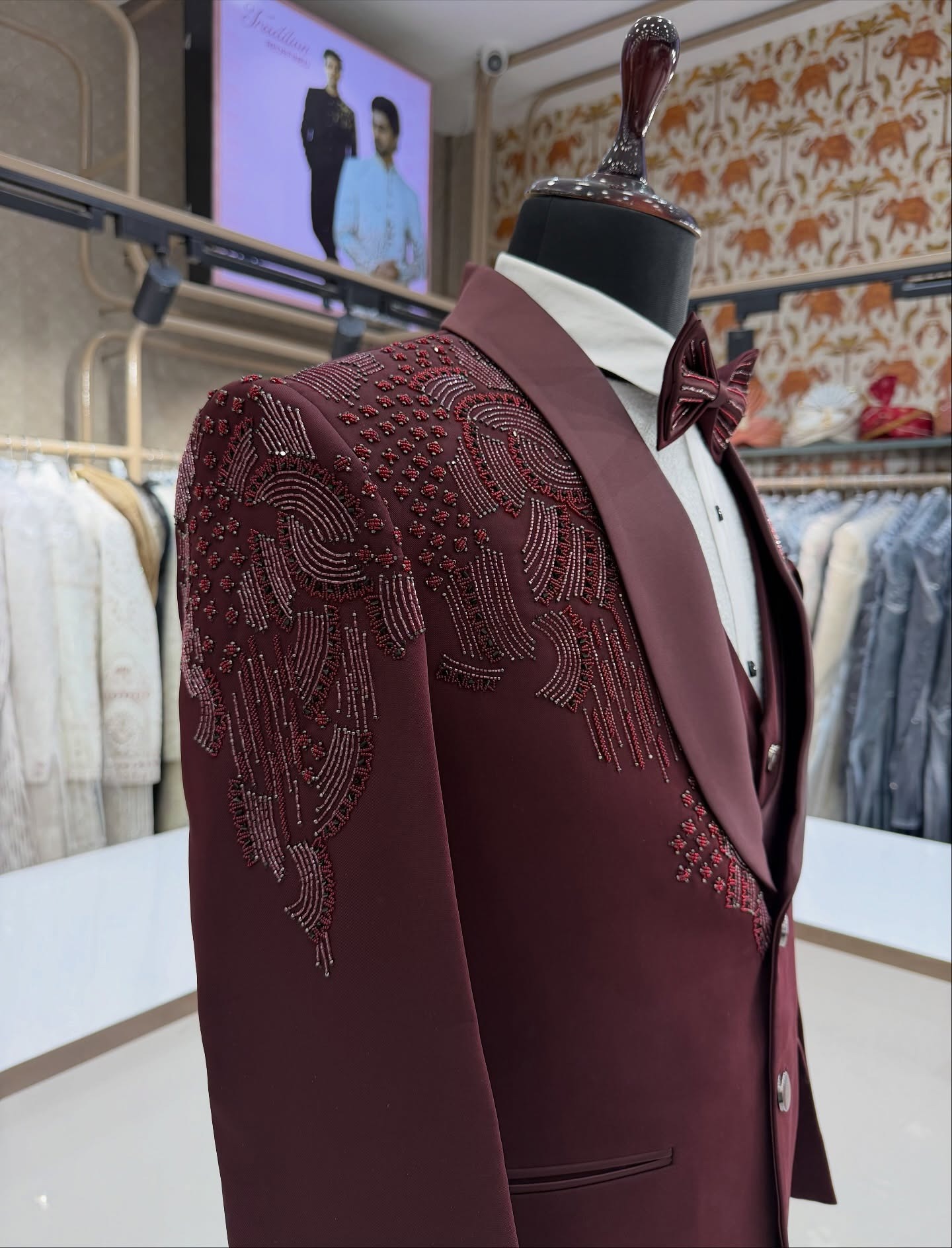 بدلة زفاف للعريس مكونة من 3 قط - مراجعة Men Formal Wear Modern وسعره